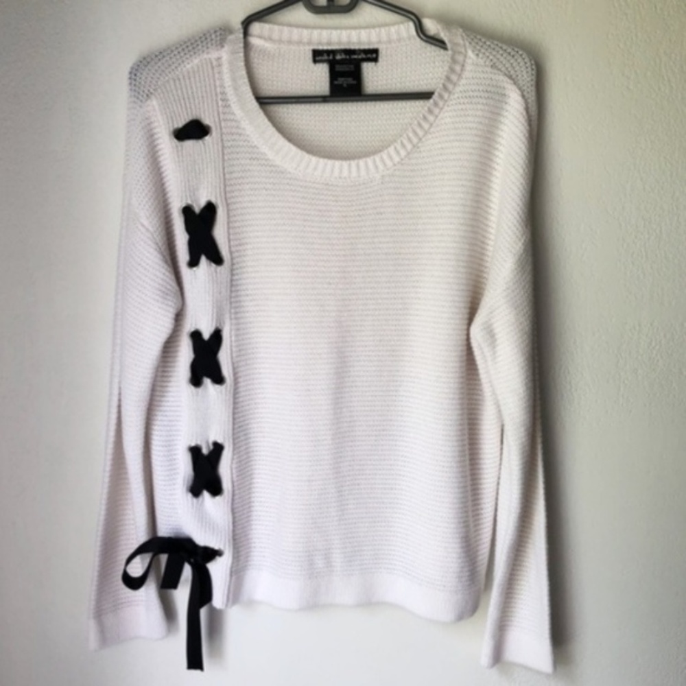 NWOT United States Sweater White& Black Tie Up- LP